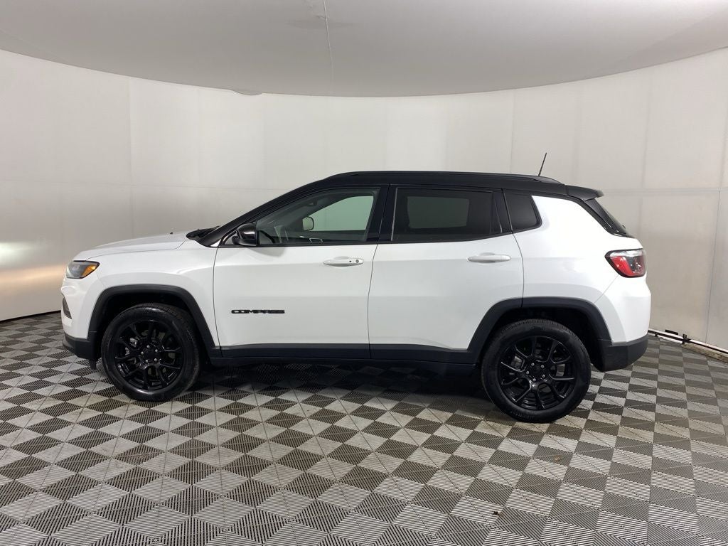 2023 Jeep Compass Altitude