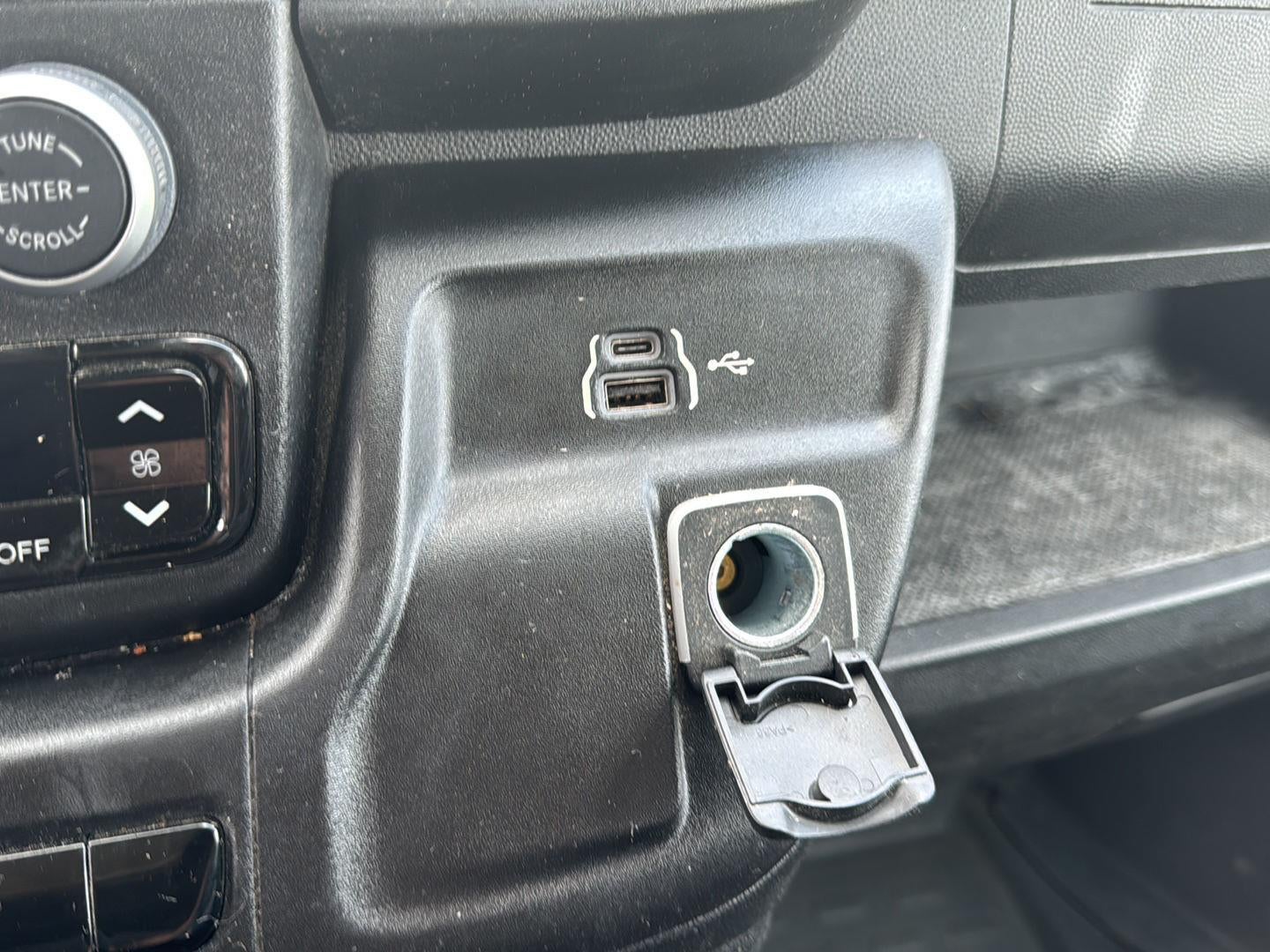 2026 RAM ProMaster Cargo Van Tradesman