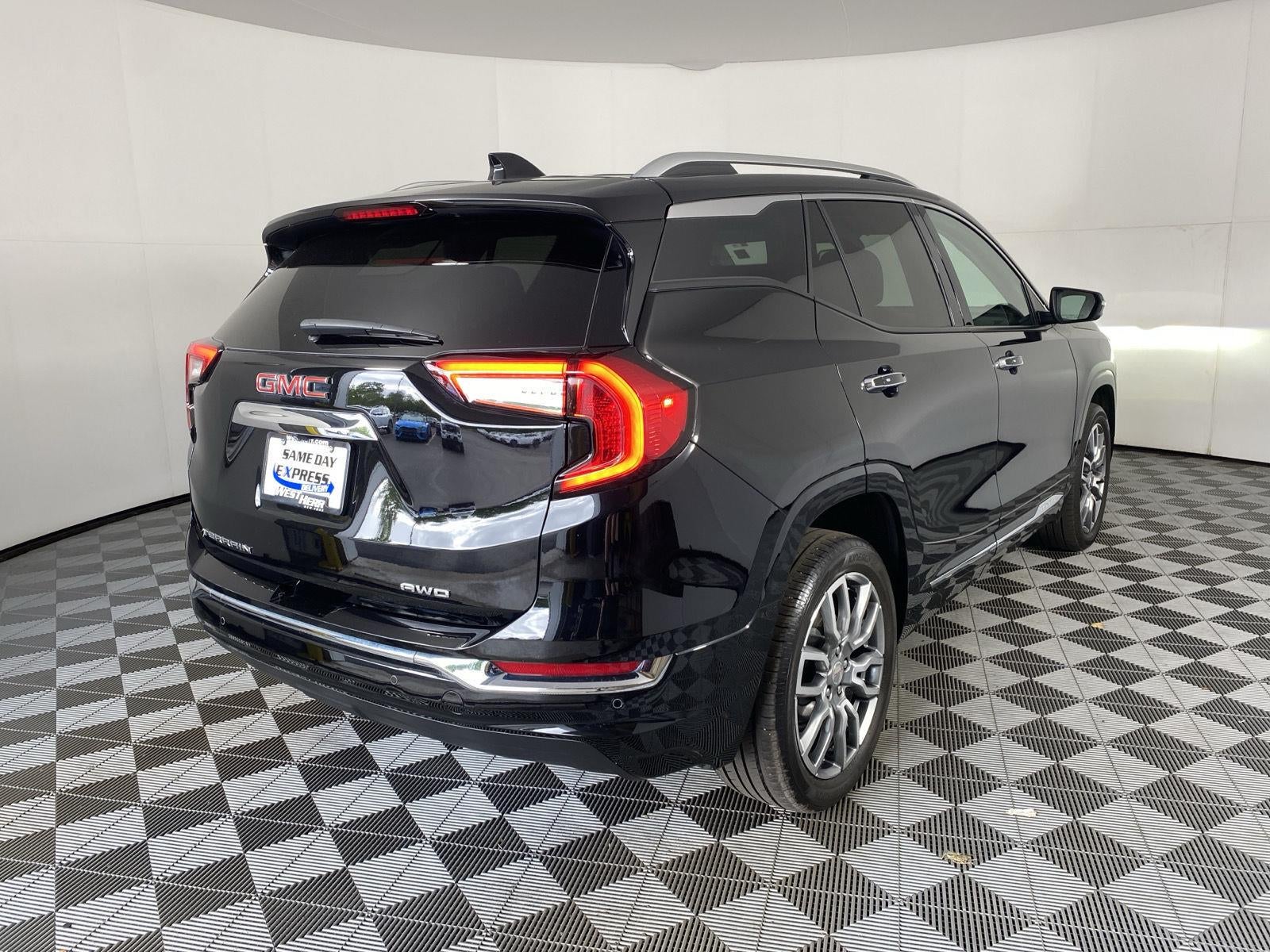 2024 GMC Terrain Denali