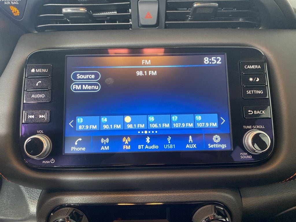 2024 Nissan Kicks SR