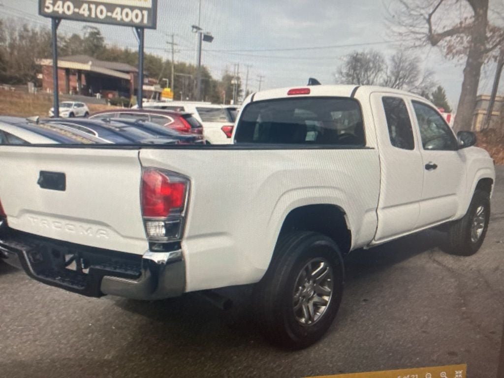 2022 Toyota Tacoma SR