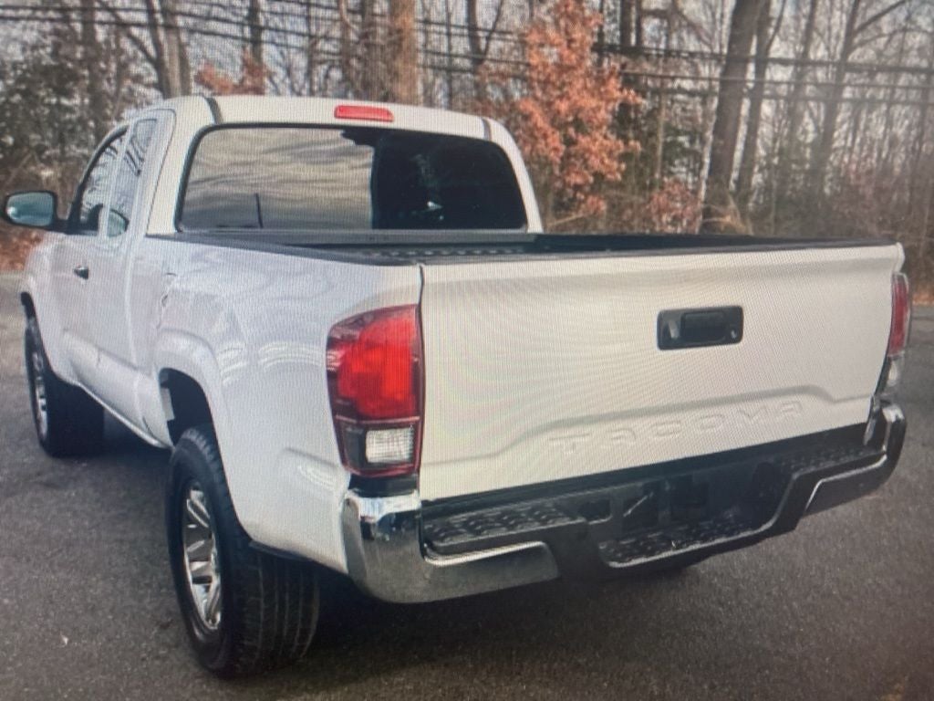 2022 Toyota Tacoma SR