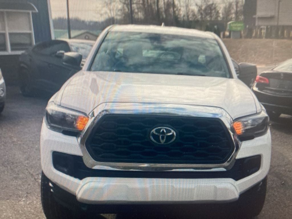 2022 Toyota Tacoma SR