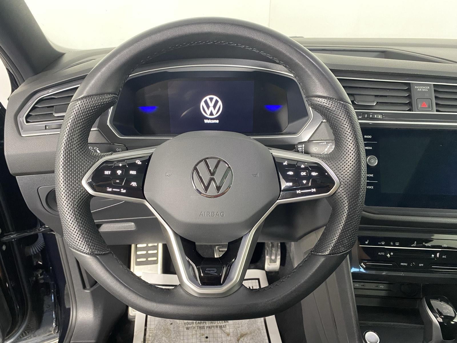 2024 Volkswagen Tiguan SE R-Line Black