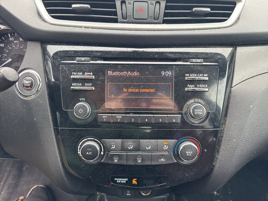 2016 Nissan Rogue Base