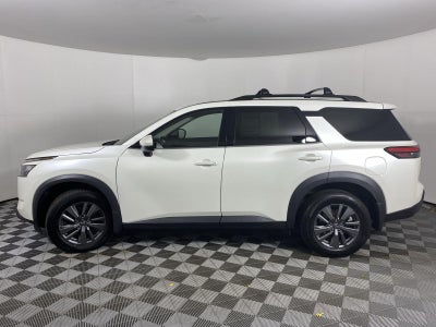 2023 Nissan Pathfinder SV
