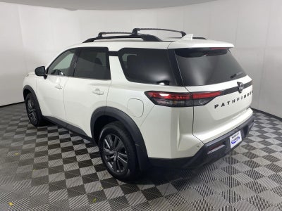 2023 Nissan Pathfinder SV