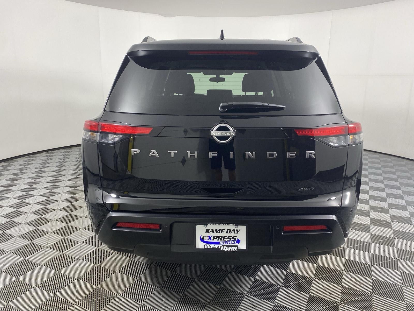 2026 Nissan Pathfinder SV