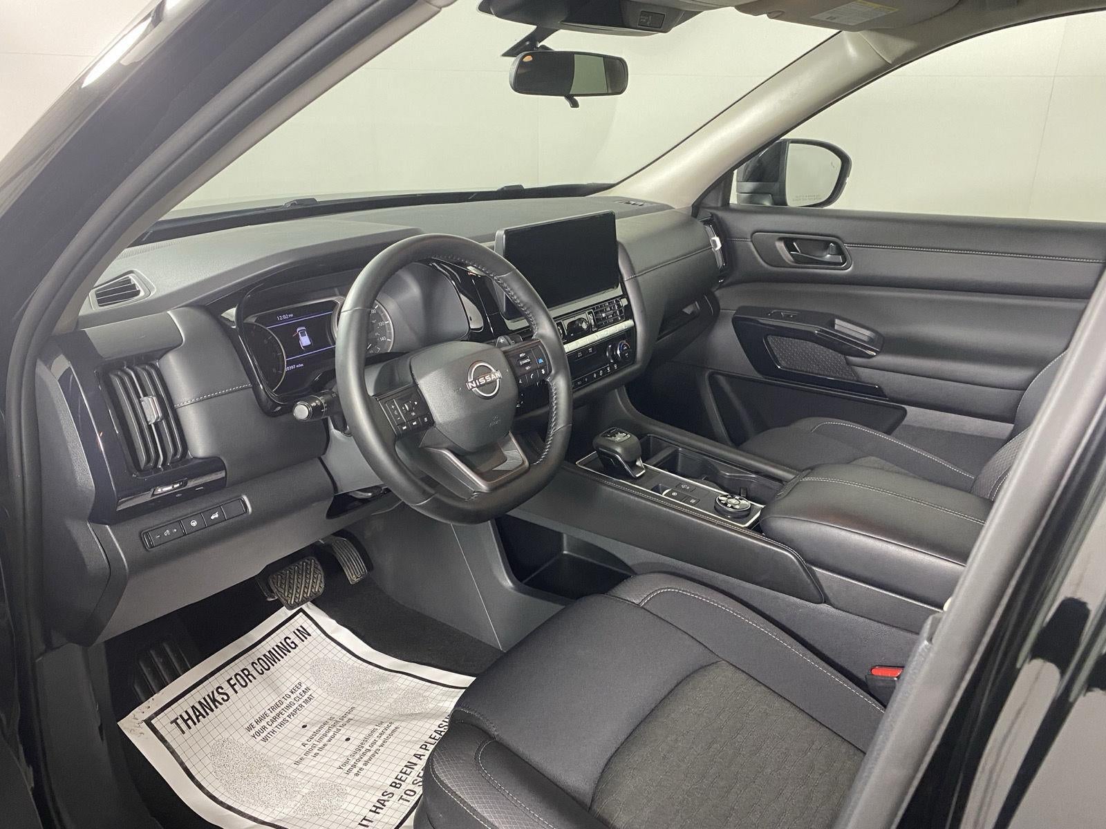 2026 Nissan Pathfinder SV