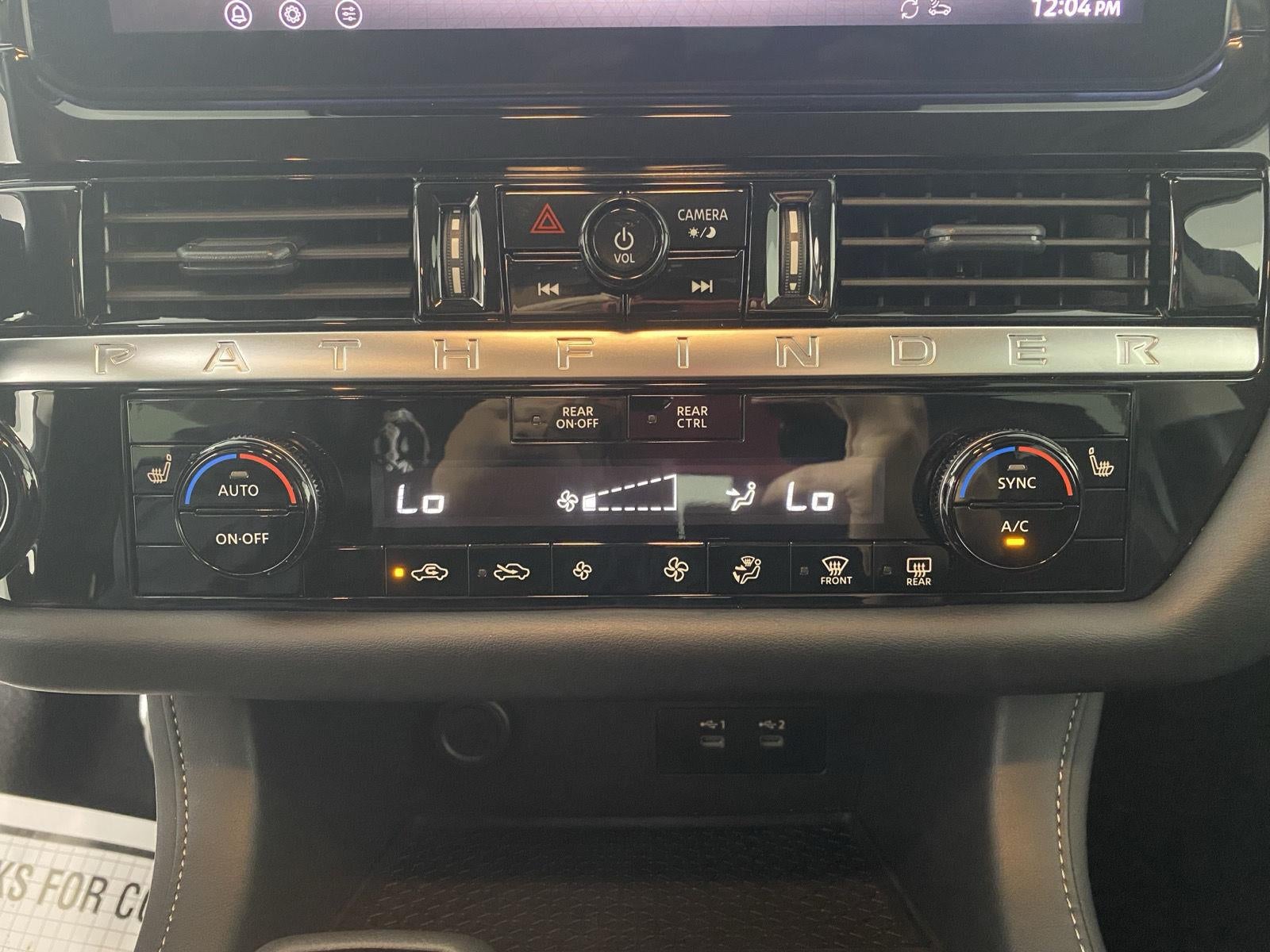 2026 Nissan Pathfinder SV