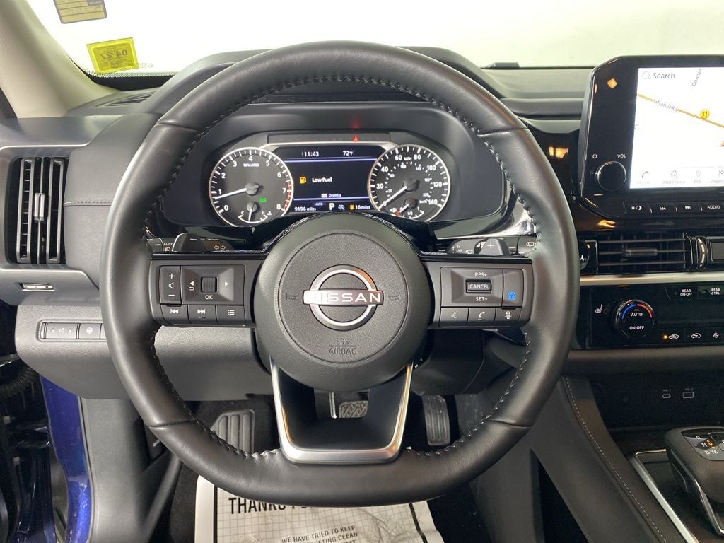 2025 Nissan Pathfinder SL