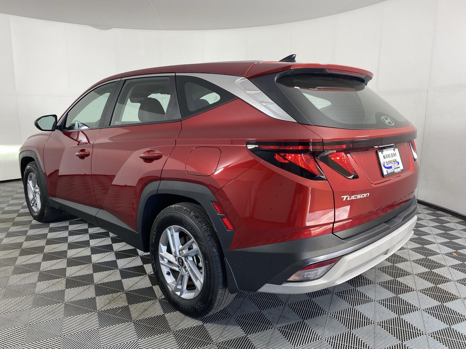 2025 Hyundai TUCSON SE