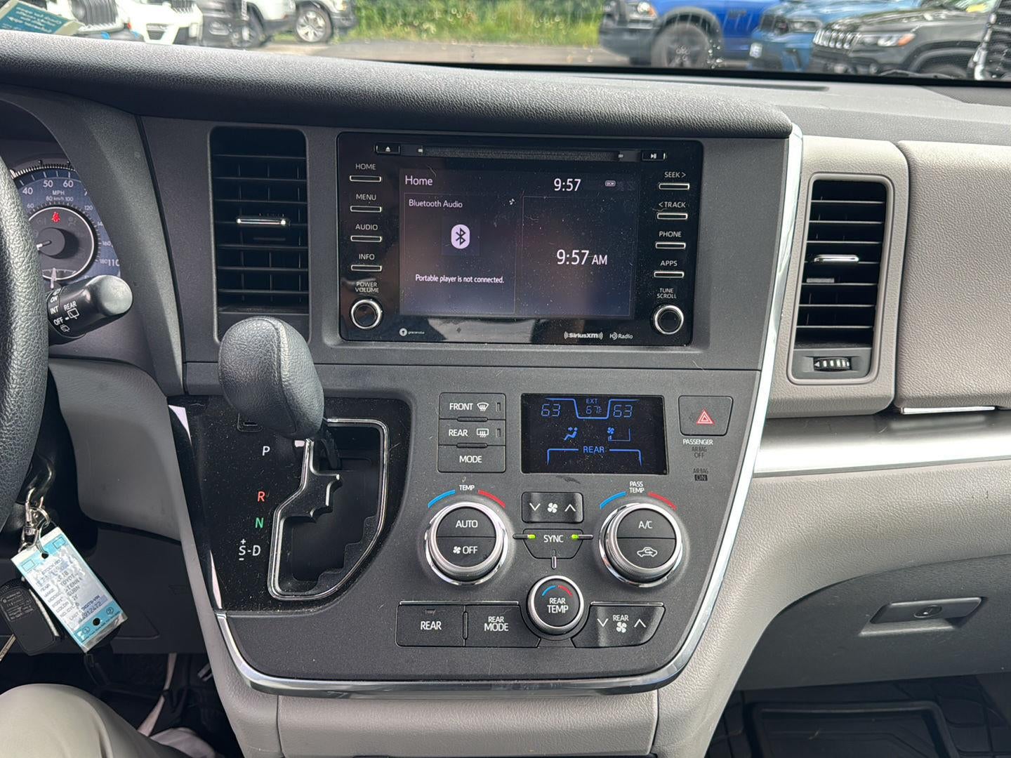 2018 Toyota Sienna LE