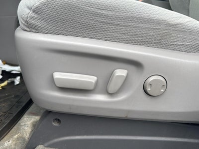 2018 Toyota Sienna LE