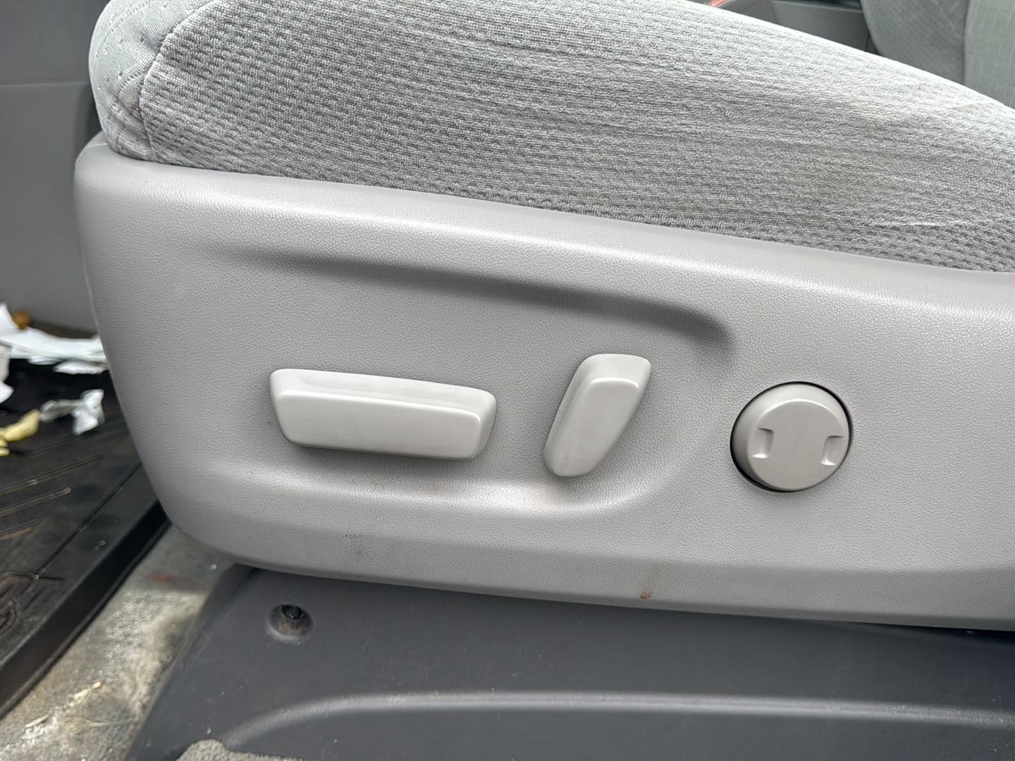 2018 Toyota Sienna LE