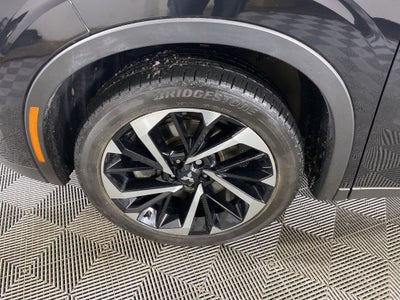 2024 Mitsubishi Outlander Base