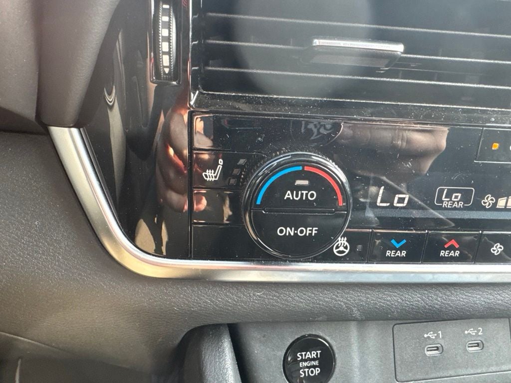 2024 Nissan Rogue SL