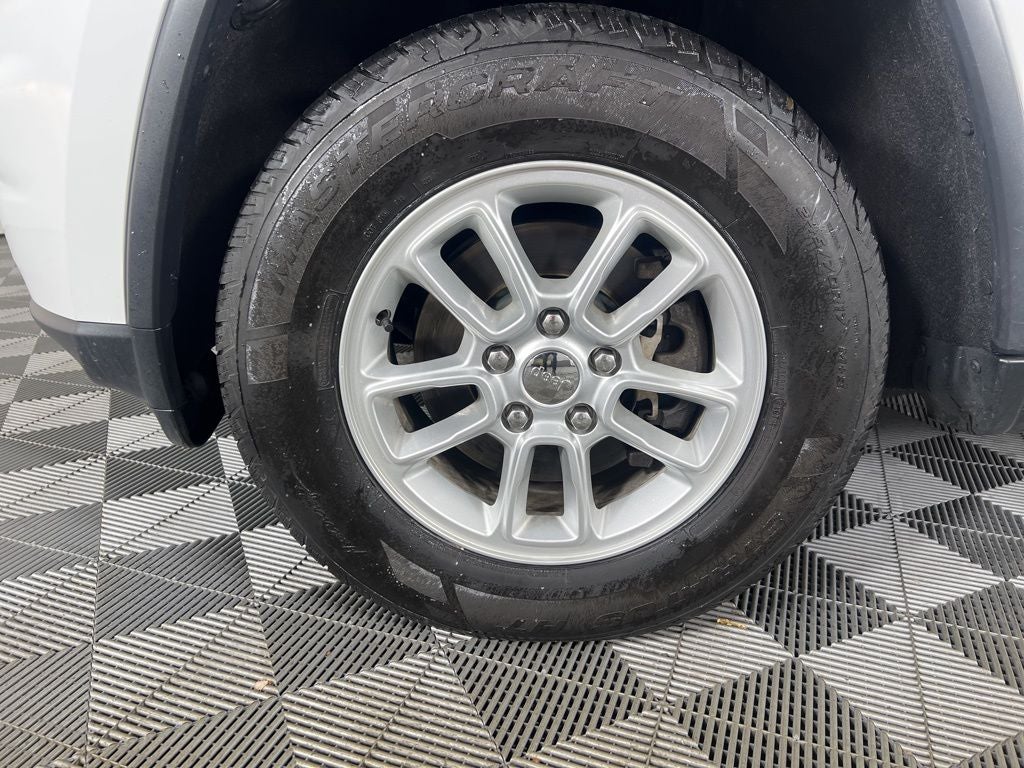 2020 Jeep Grand Cherokee Laredo E