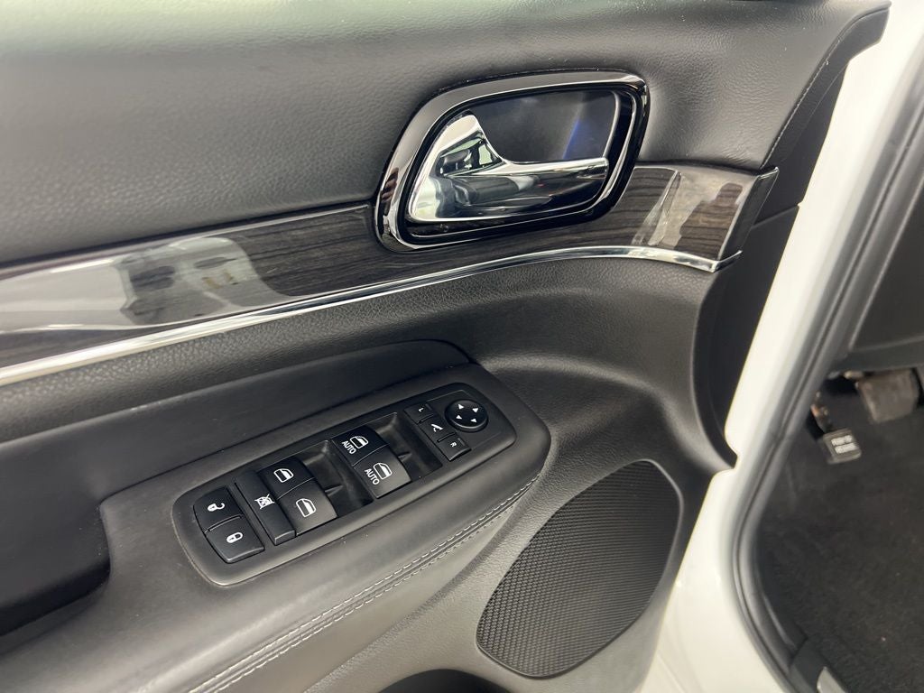 2019 Jeep Grand Cherokee Overland HEMI