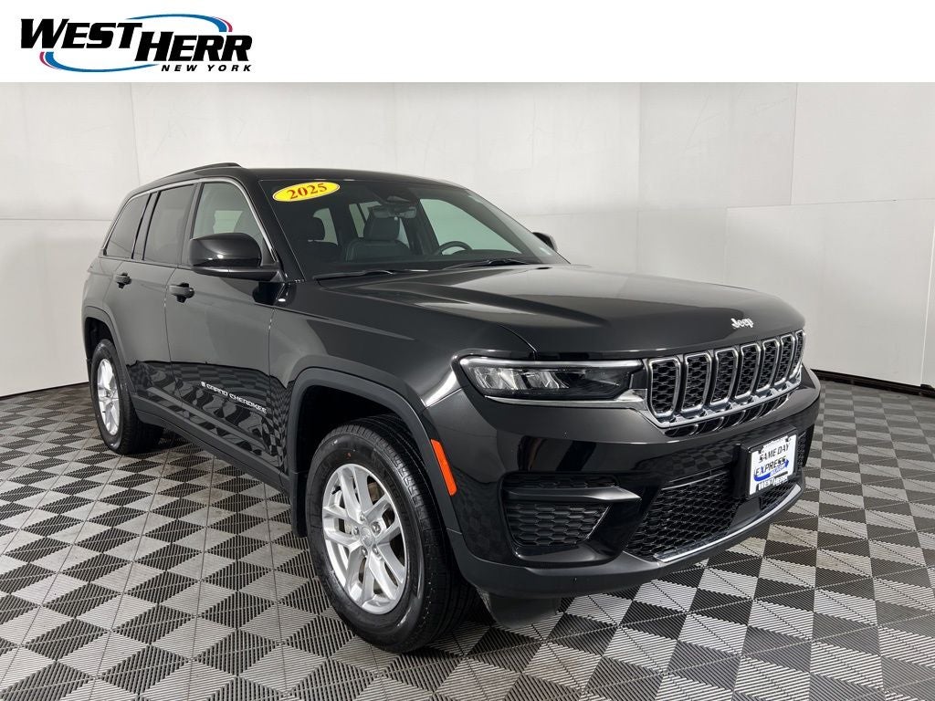 2025 Jeep Grand Cherokee Laredo X