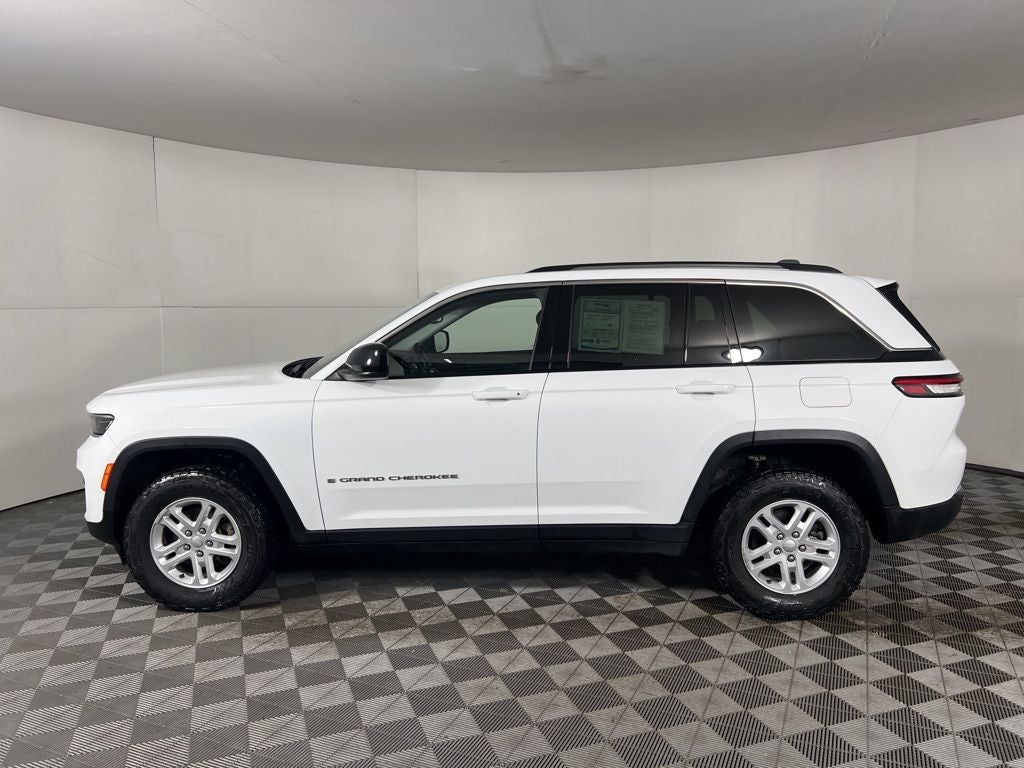 2022 Jeep Grand Cherokee Laredo