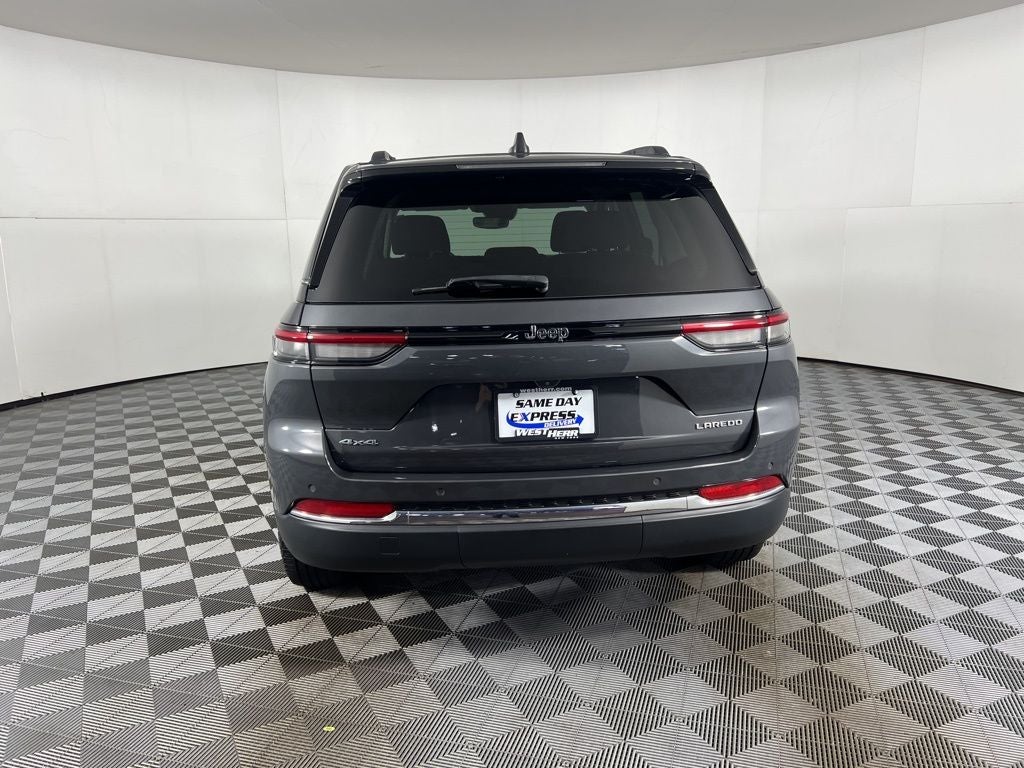 2023 Jeep Grand Cherokee Laredo
