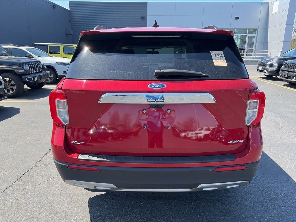 2024 Ford Explorer XLT