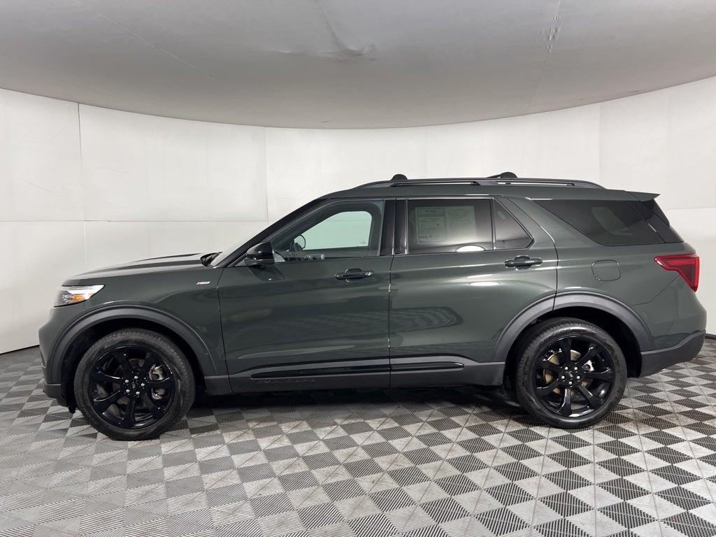 2024 Ford Explorer ST-Line