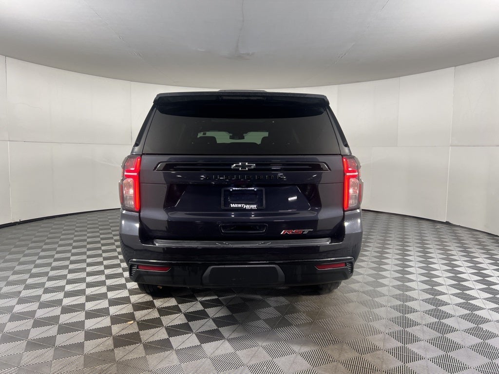 2023 Chevrolet Suburban RST