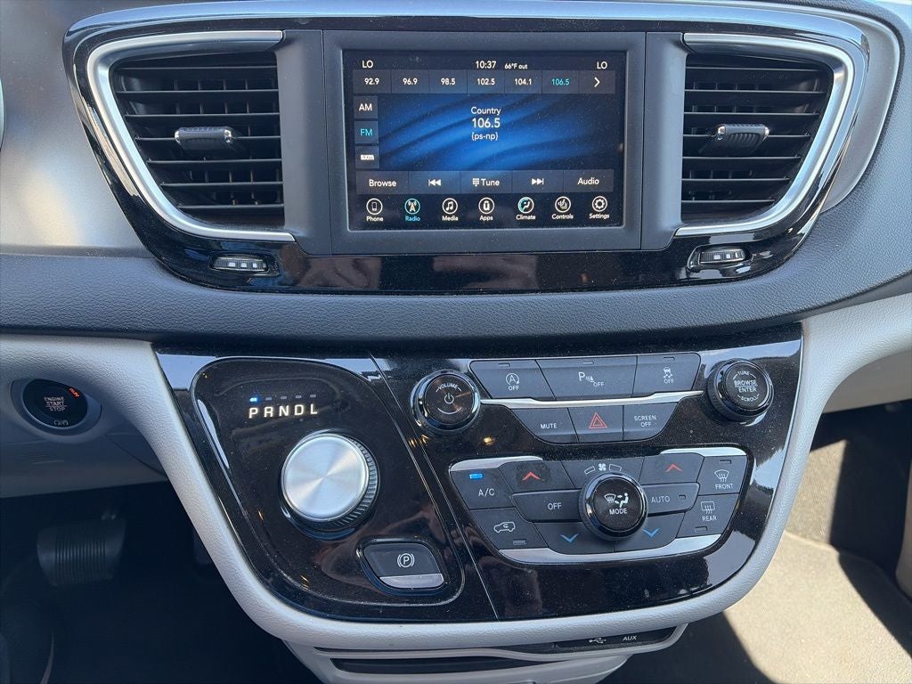 2020 Chrysler Pacifica Touring L