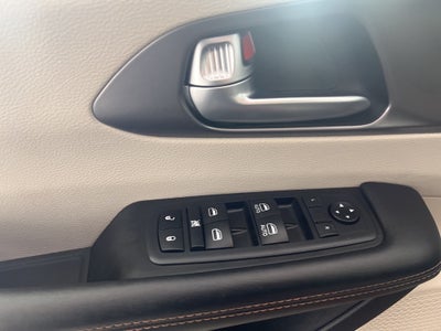 2020 Chrysler Pacifica Touring