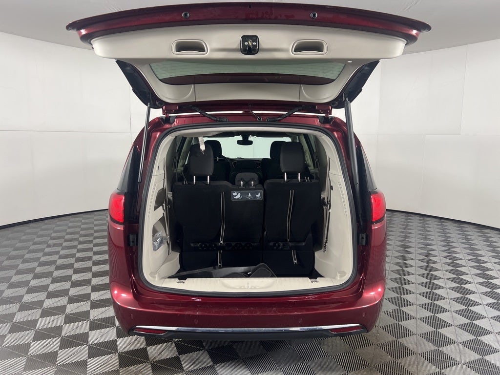 2020 Chrysler Pacifica Touring