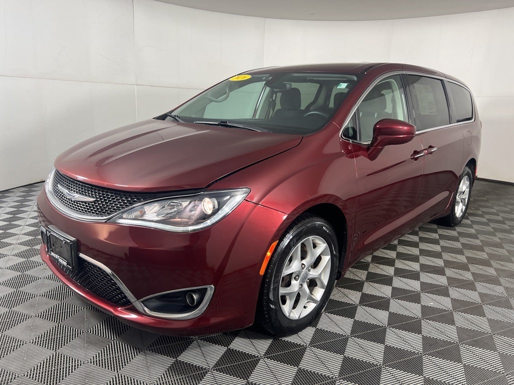 2020 Chrysler Pacifica Touring