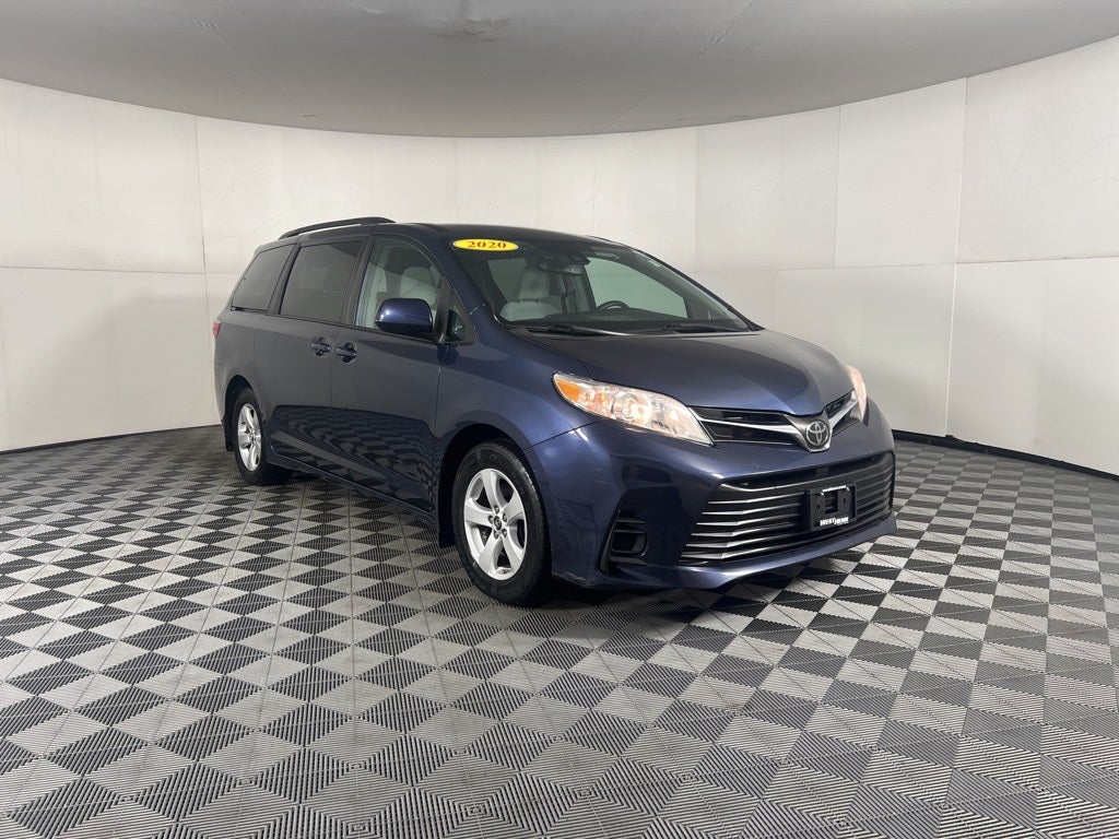 2020 Toyota Sienna LE 8 Passenger