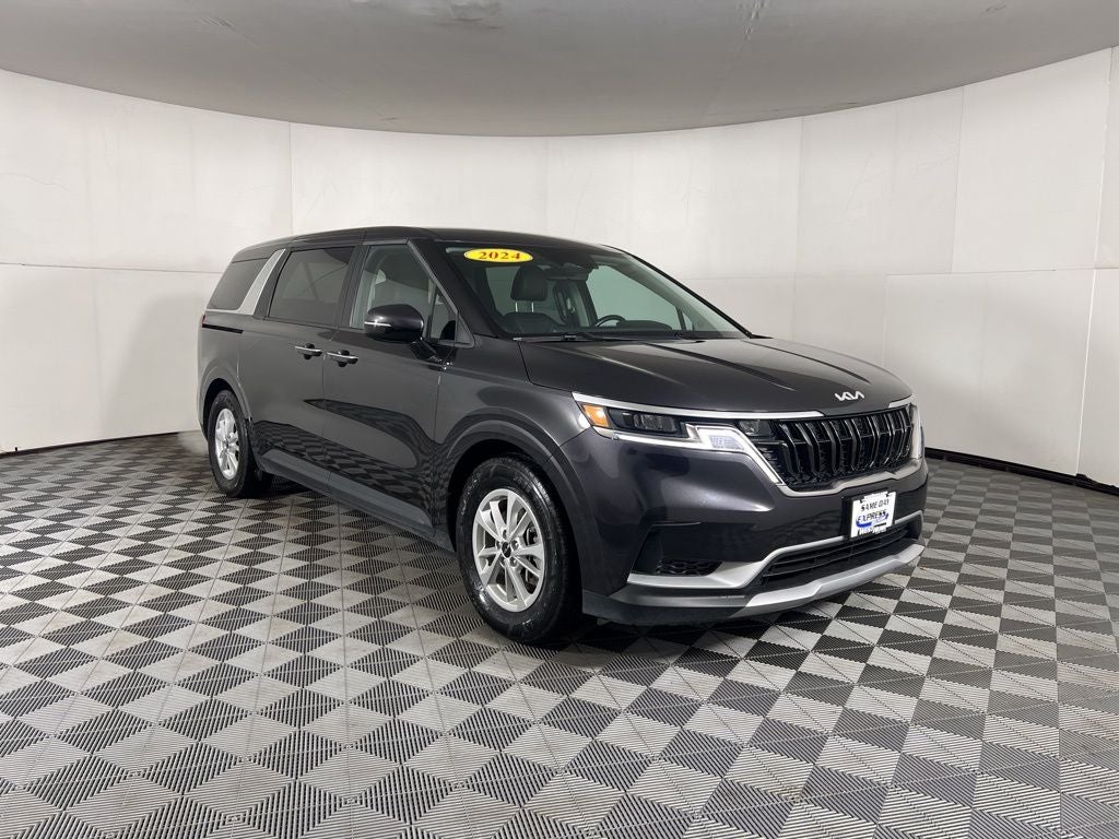 2024 Kia Carnival LX