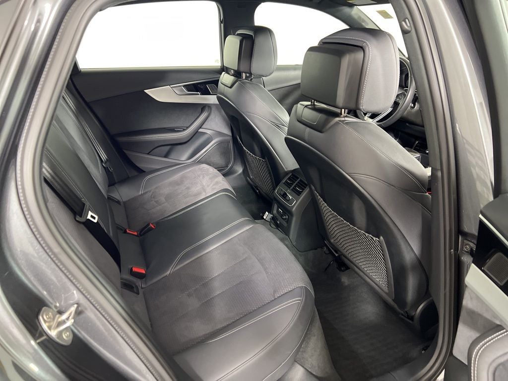 2023 Audi A4 45 S line Premium Plus quattro