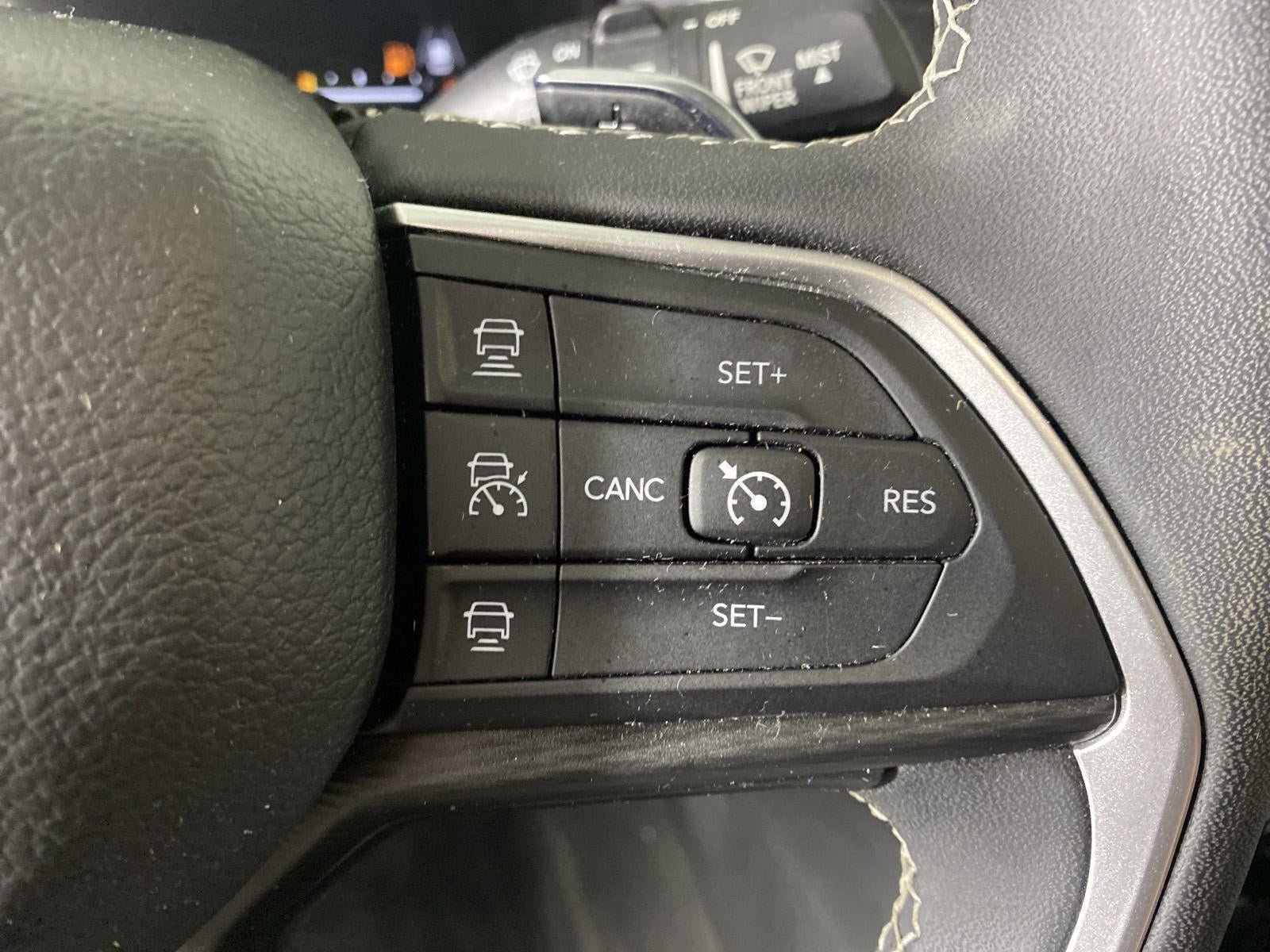 2023 Jeep Grand Cherokee Laredo