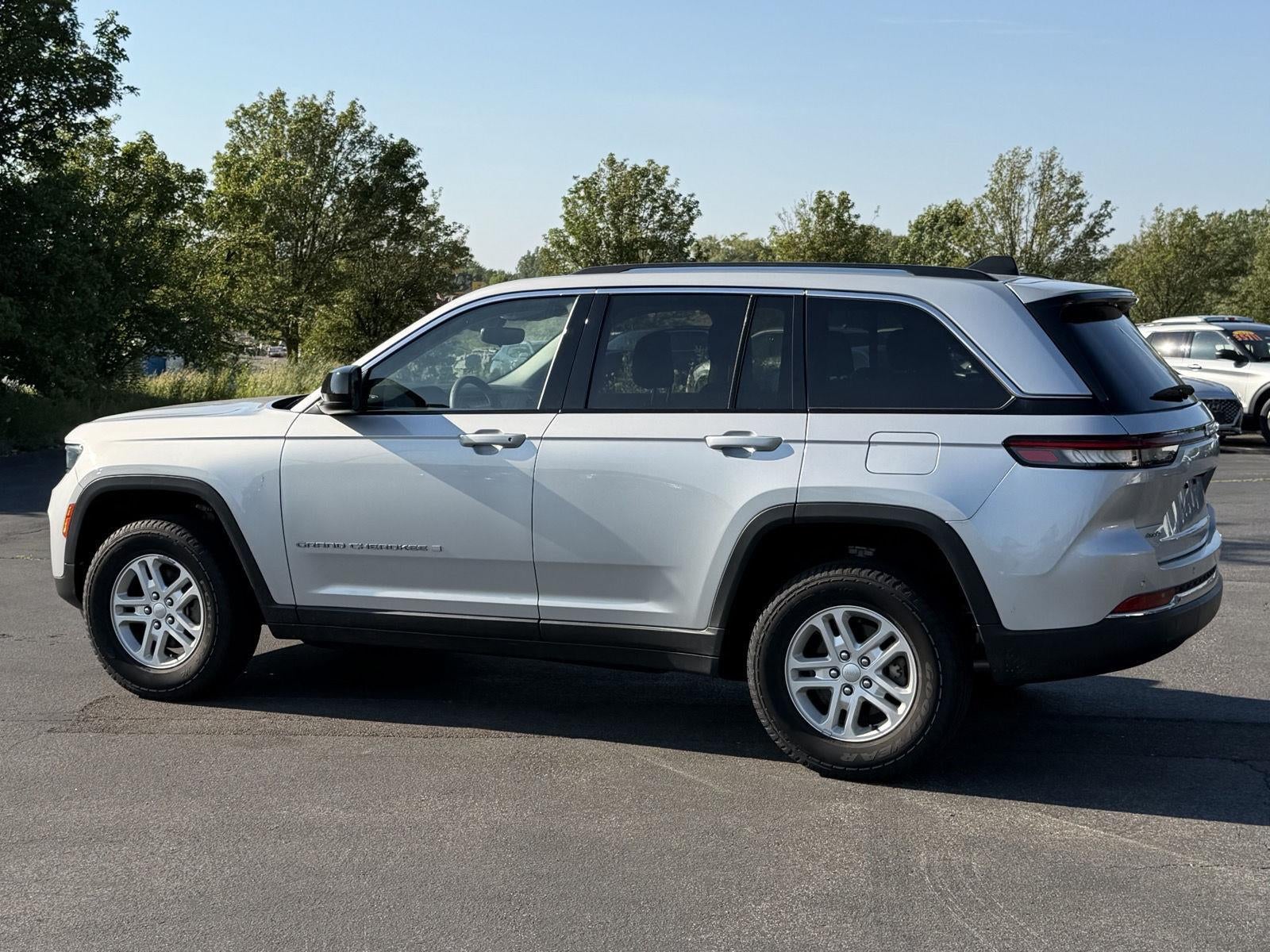 2023 Jeep Grand Cherokee Laredo
