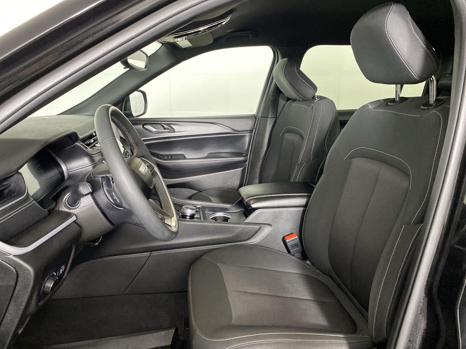 2024 Jeep Grand Cherokee L Laredo