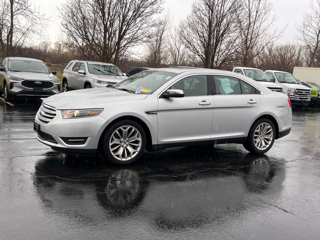 2018 Ford Taurus Limited