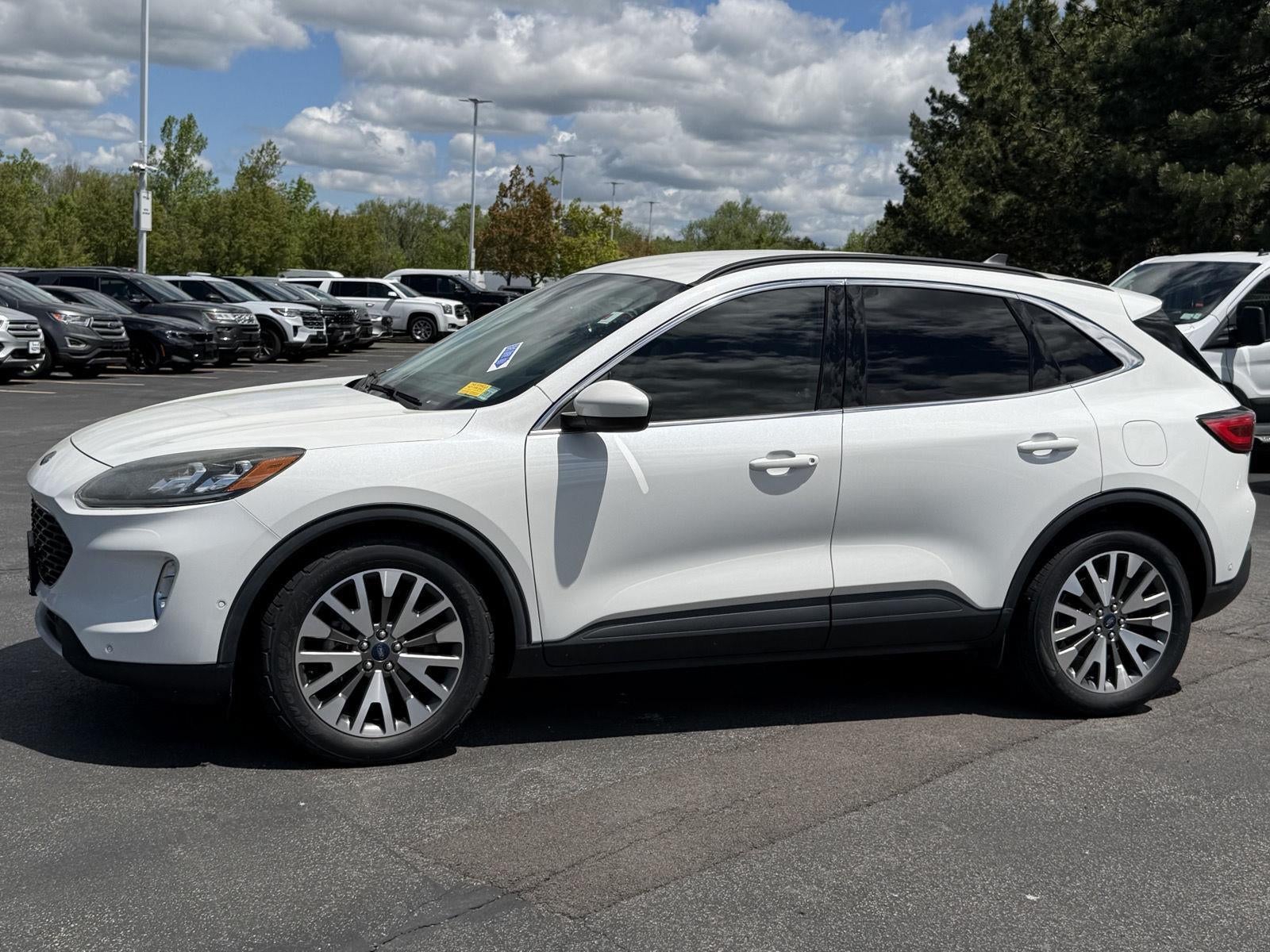 2021 Ford Escape Hybrid Titanium