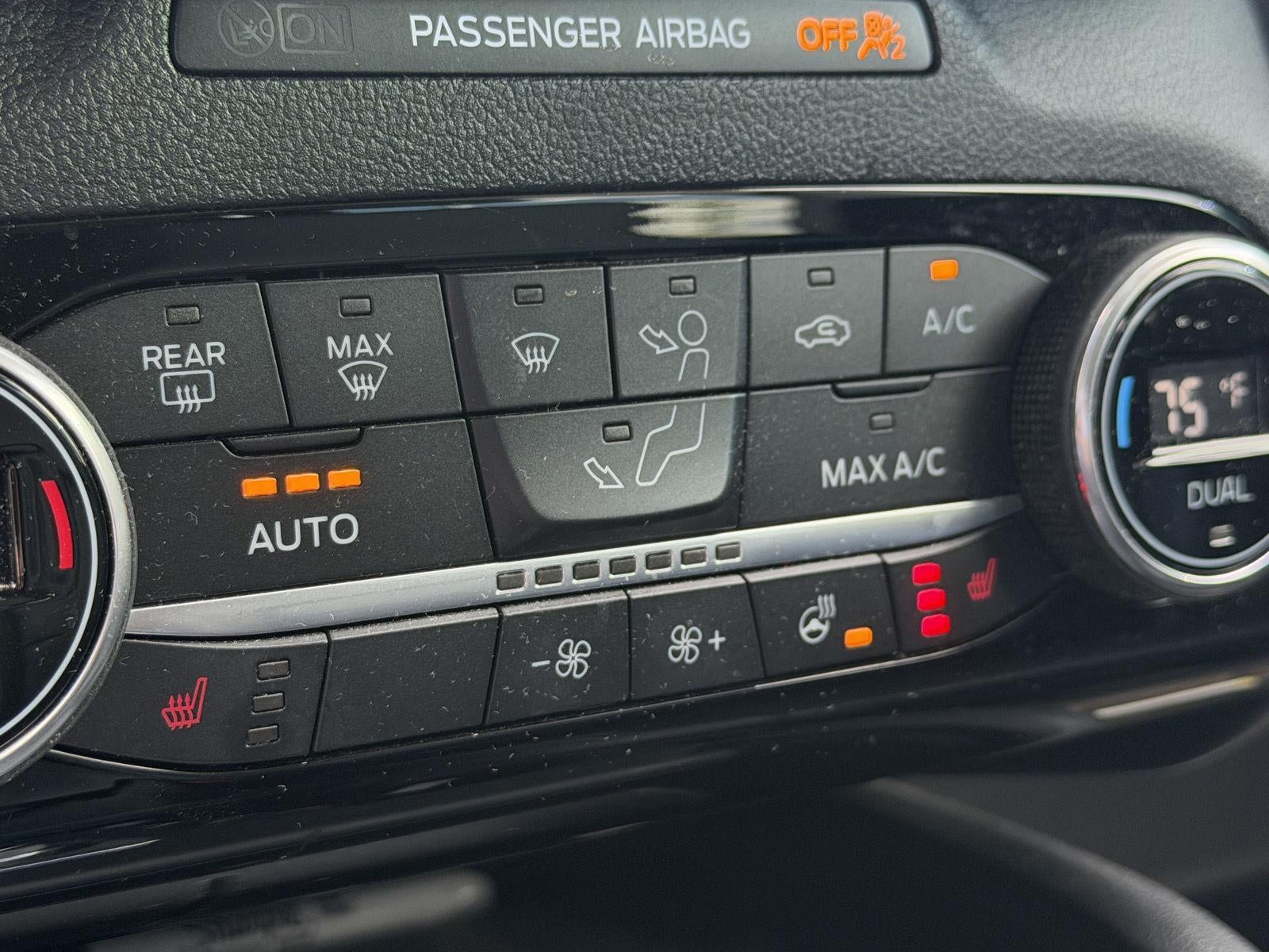 2021 Ford Escape Hybrid Titanium