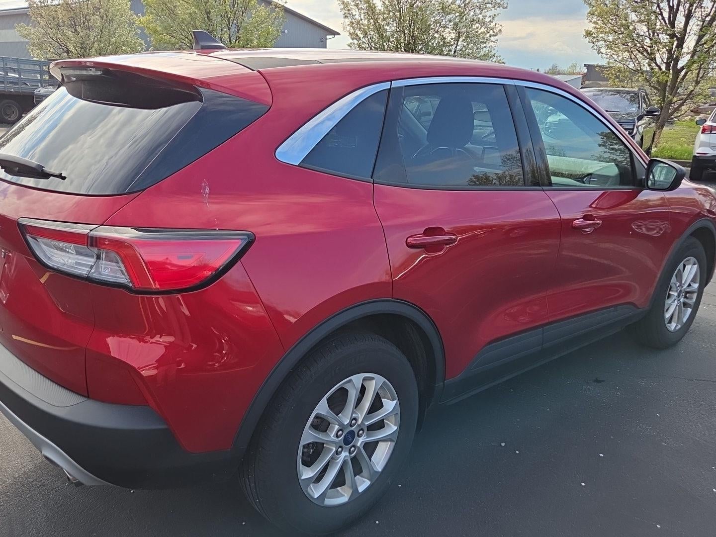 2022 Ford Escape SE
