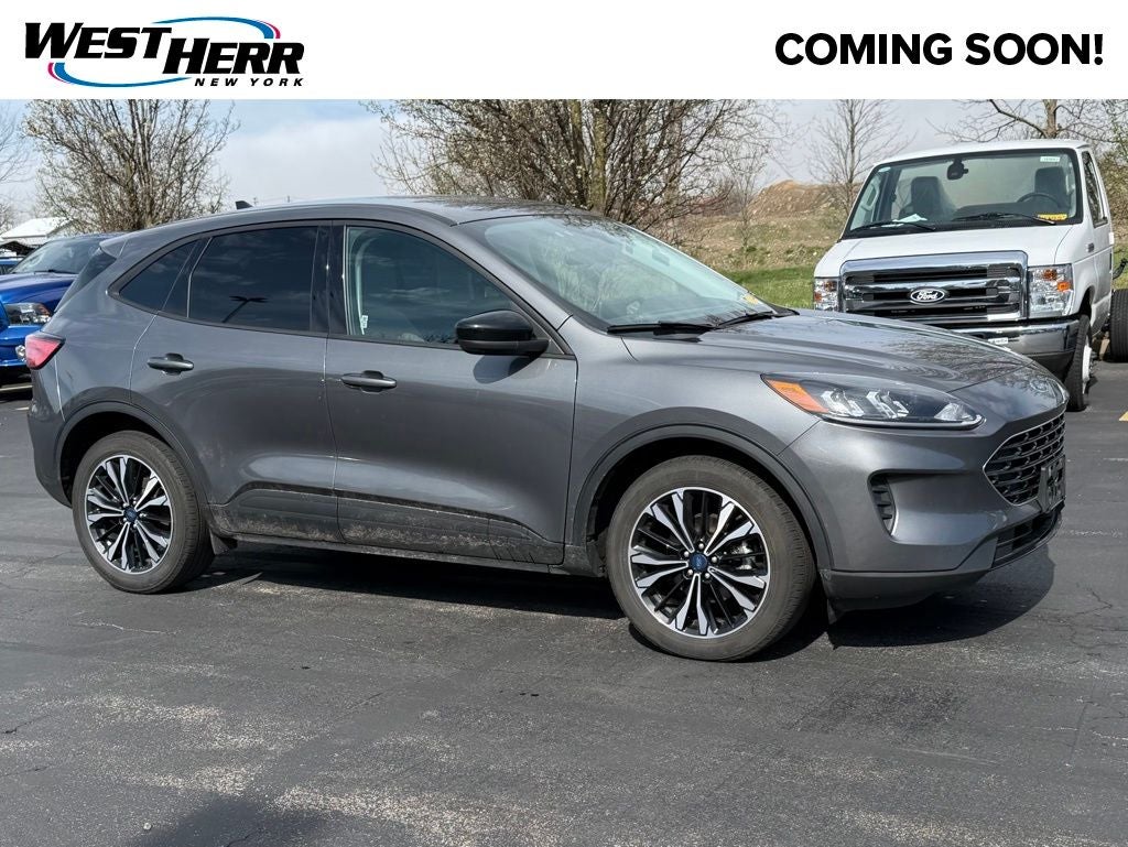 2022 Ford Escape Hybrid SE