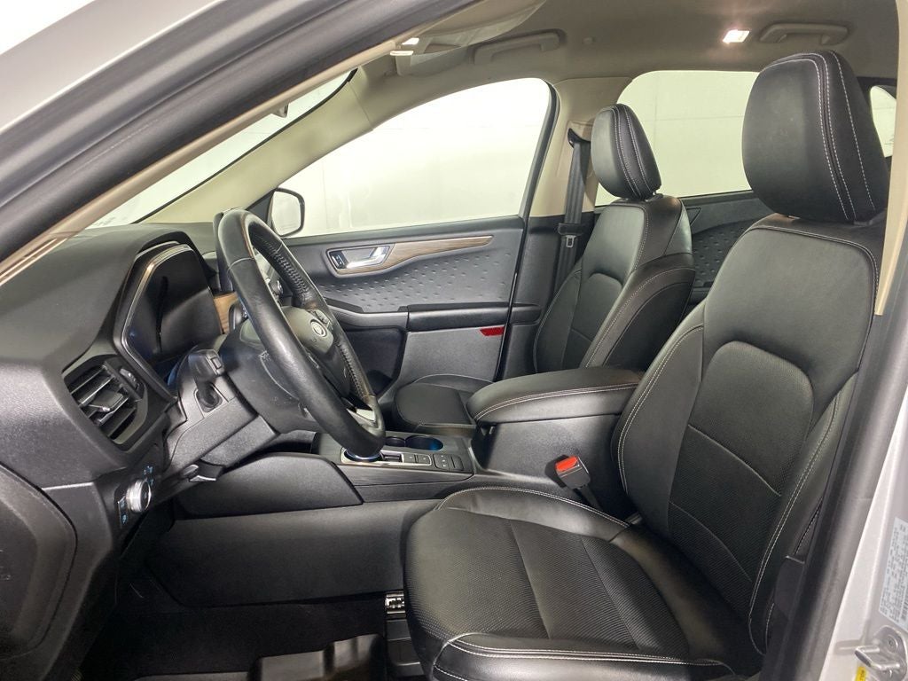 2020 Ford Escape Hybrid Titanium