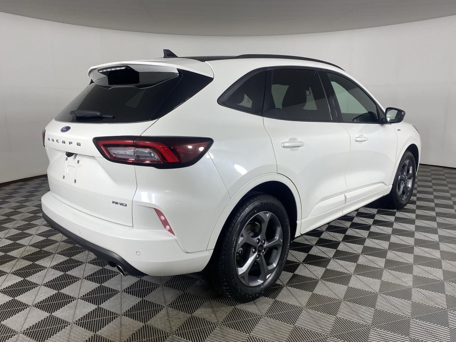 2023 Ford Escape ST-Line