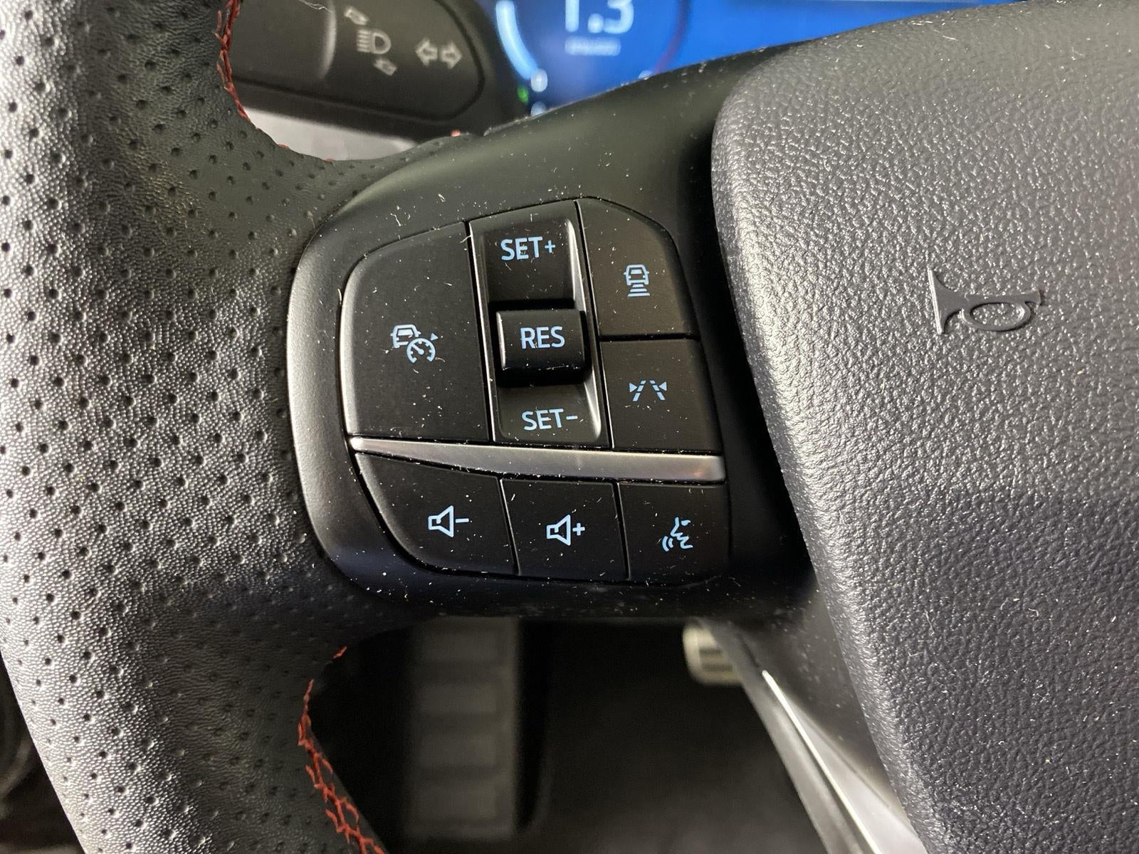 2023 Ford Escape ST-Line Select