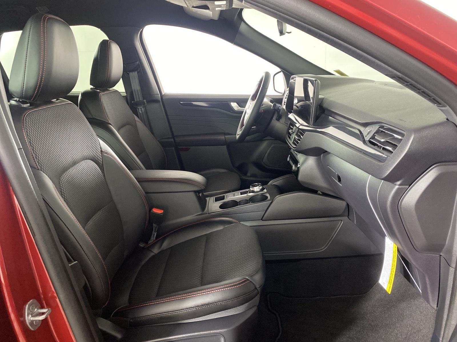 2025 Ford Escape Hybrid ST-Line Select