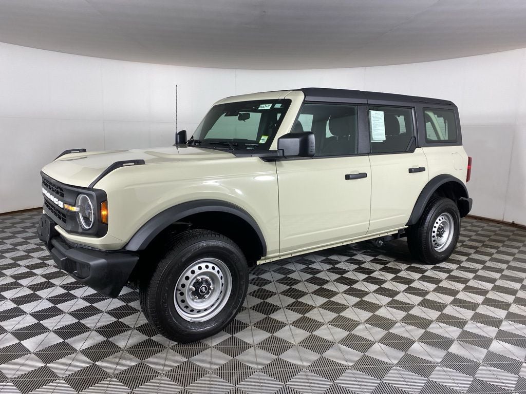 2025 Ford Bronco Base