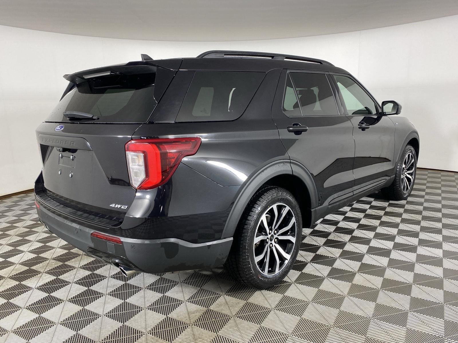 2022 Ford Explorer ST-Line